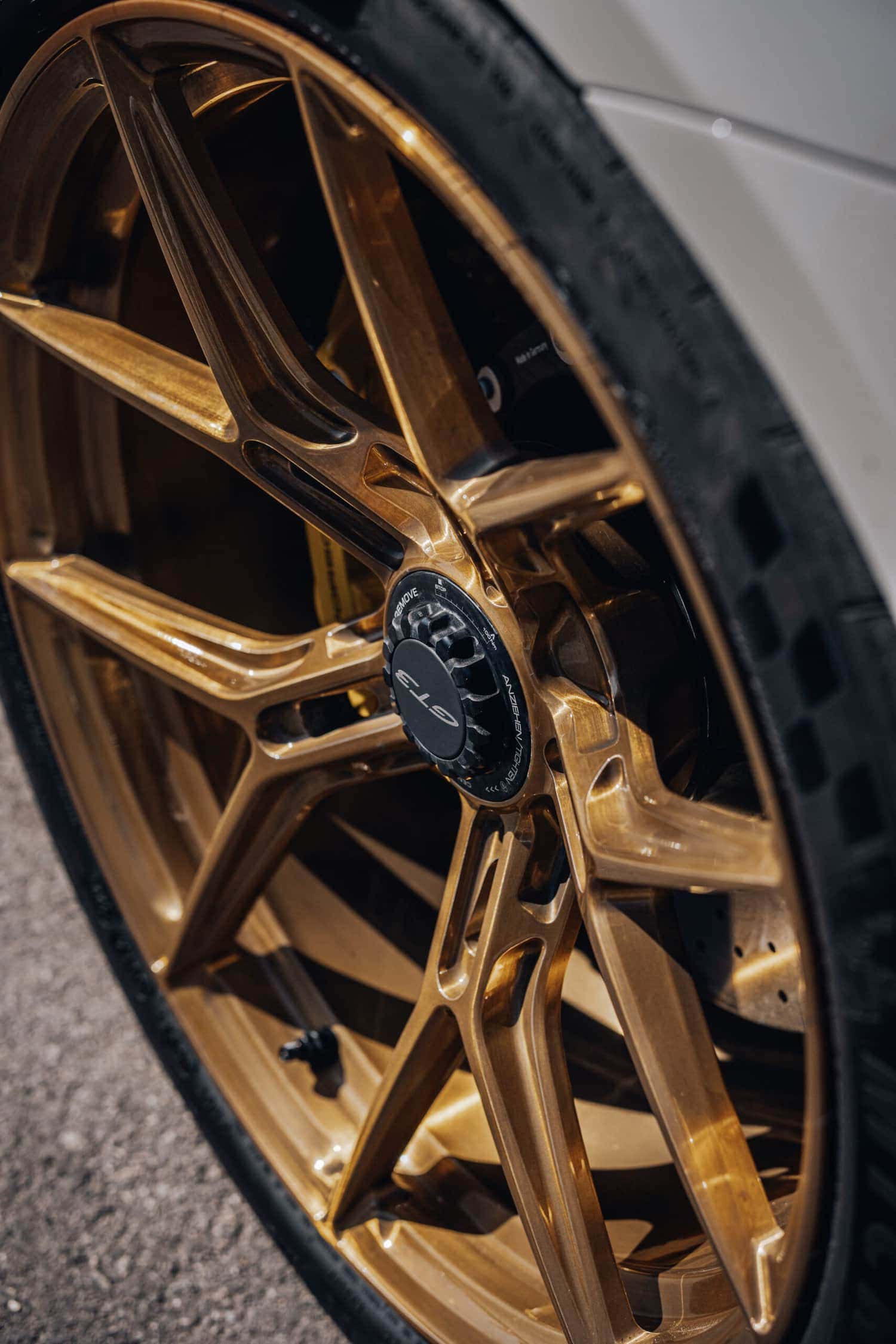 Porsche 992 GT3 | RFG25 Brushed Radiant Copper – Rohana Wheels